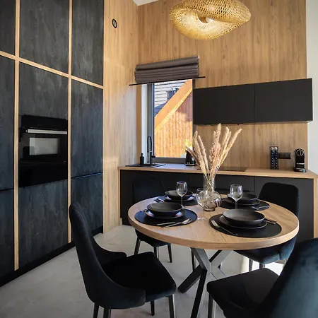 شقة Kras-resort 301 I 303 Z Widokiem Na Gory, Prywatnym Jacuzzi Na Tarasie I Sauna شكلارسكا بوريبا